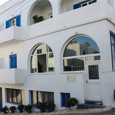 Paros 3*
