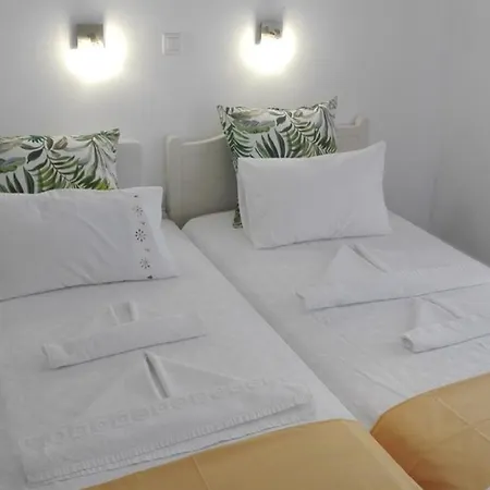 Paros Piso Livadi